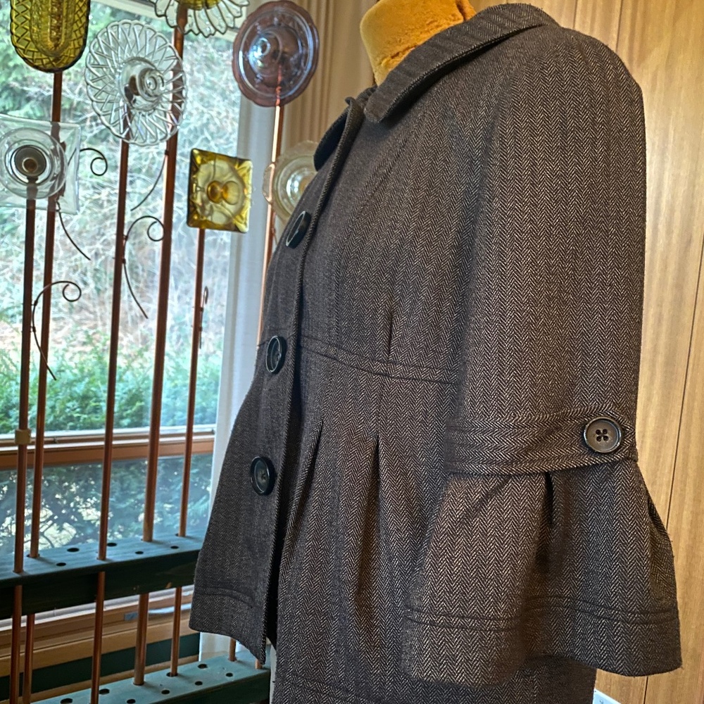Vintage-style Apt. 9 Cropped Coat Blazer in a Brown Herringbone Tweed Pattern 12